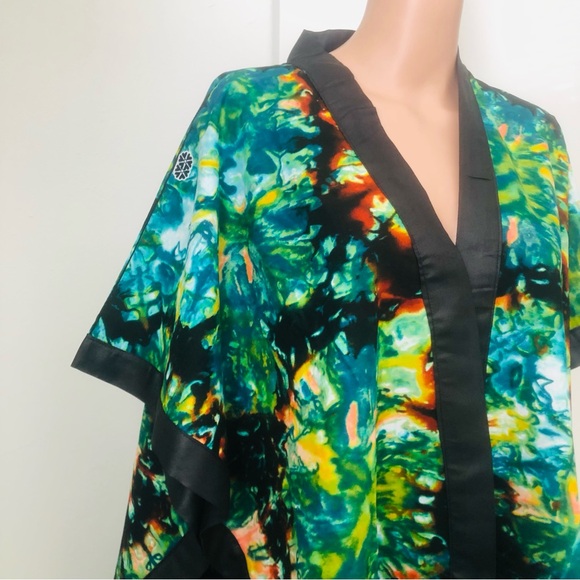 Colorful Abstract Kimono - Picture 10 of 16